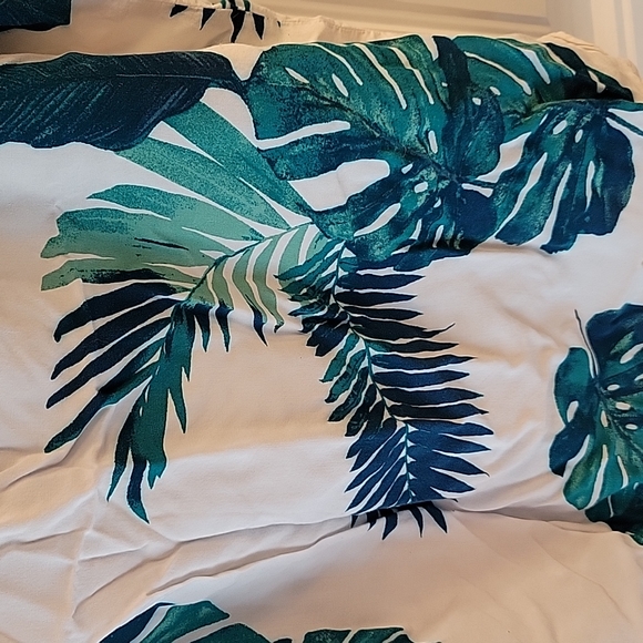 Old Navy tank top - Picture 2 of 4